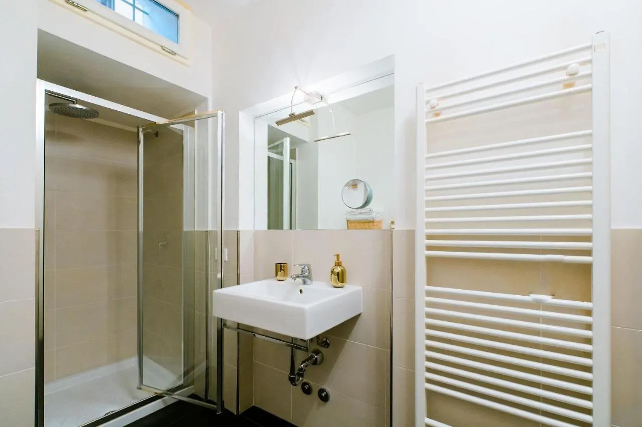 Feel - Pareto Apartment Bergamo Italien